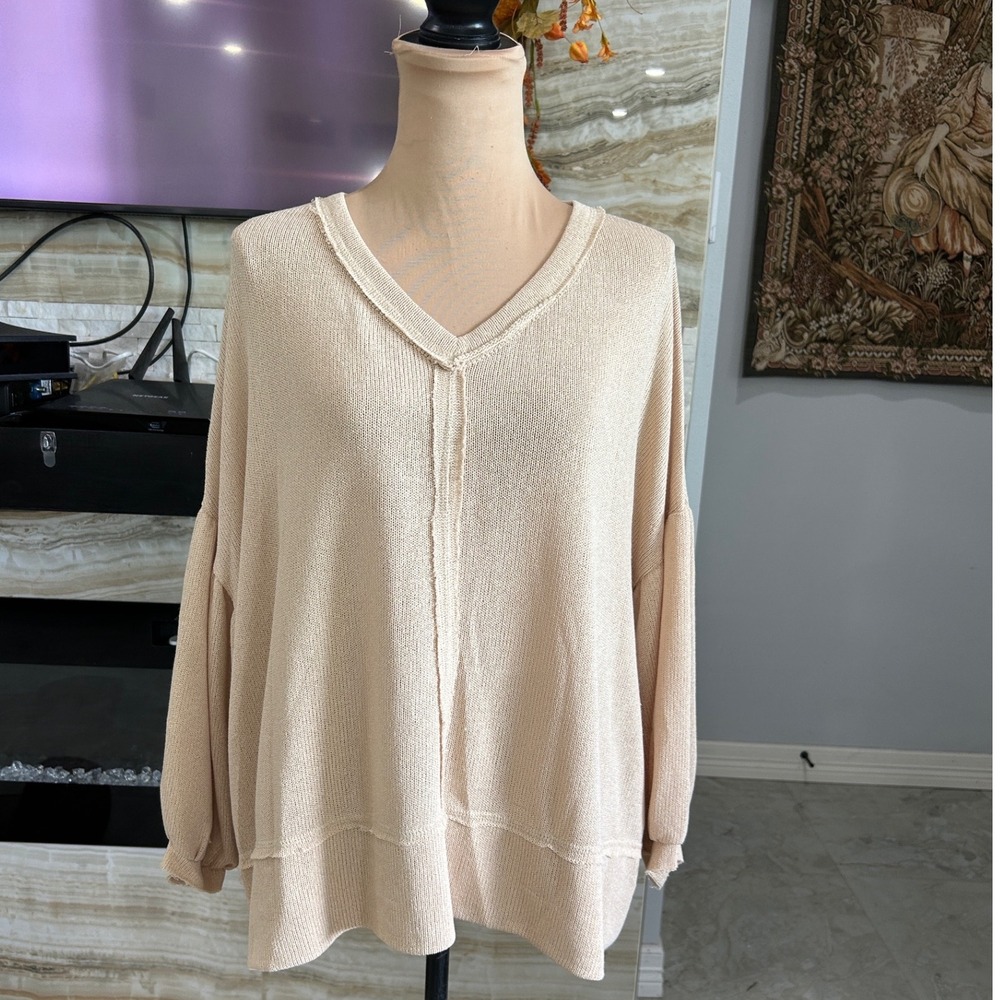 Umgee Womens Size S Beige V Neck Long Sleeve Knit Pullover Sweater Top
